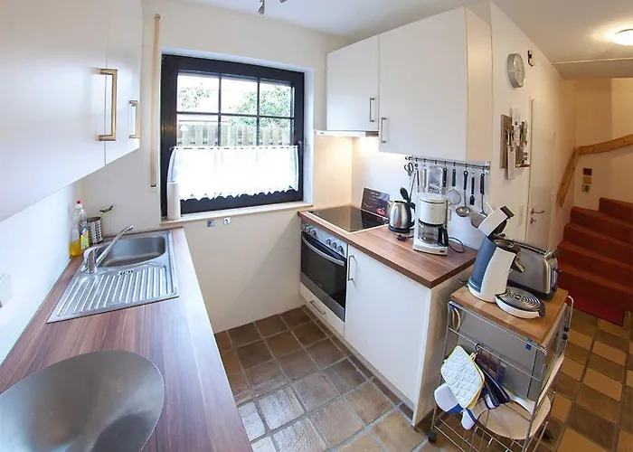 Kern, Vermittlung Nordsee Nyaraló